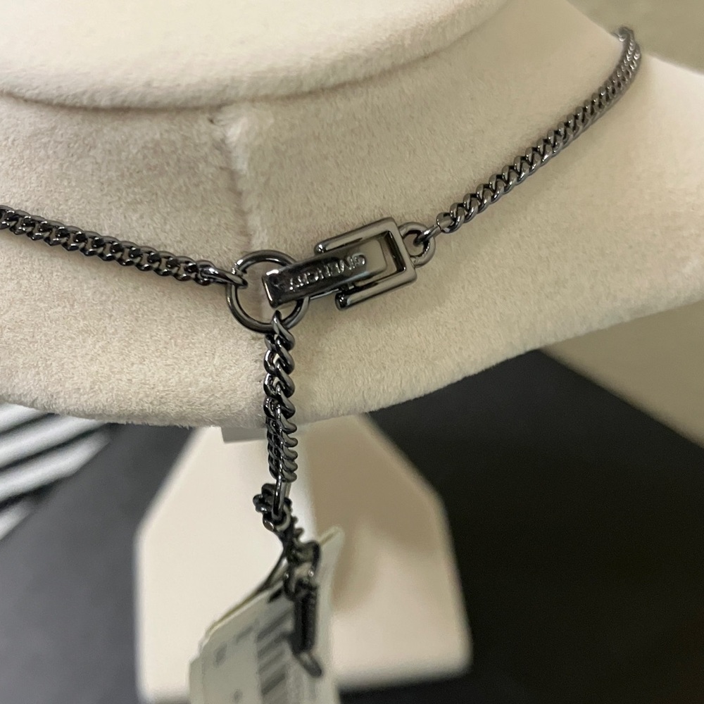 Givenchy Pearl and Crystal Necklace - Picture 4 of 4